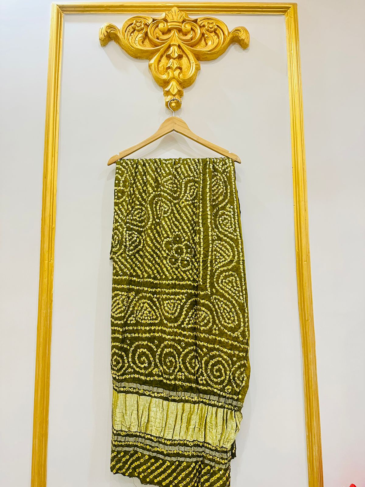 Gajji silk with Kamdani Green 2